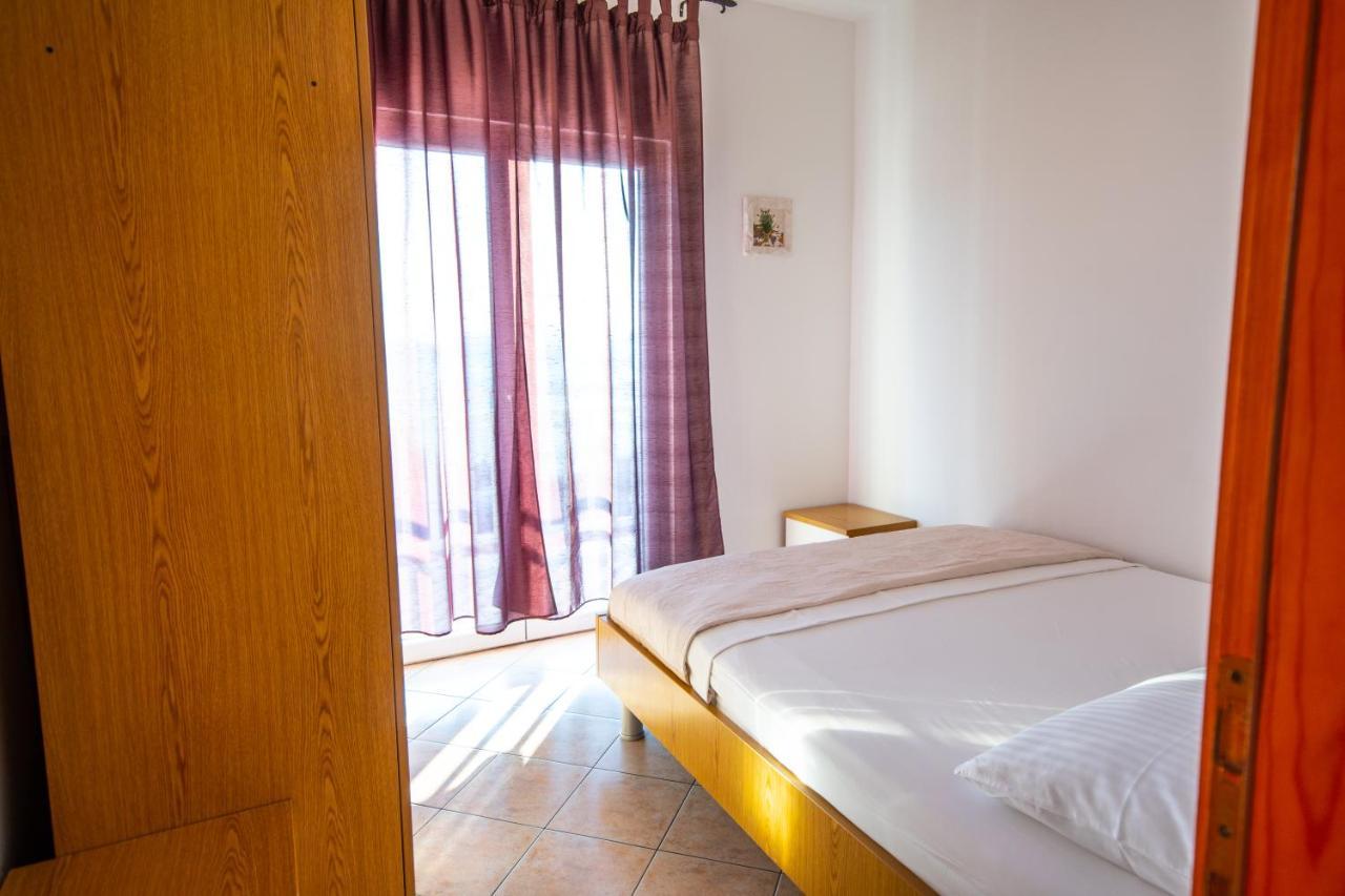 Apartment Franic Podstrana Exterior photo